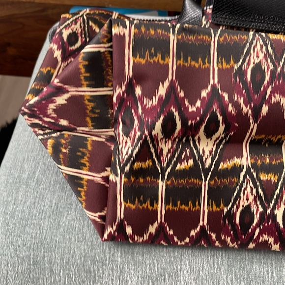 Long Champ Tote with Strap - Picture 10 of 11